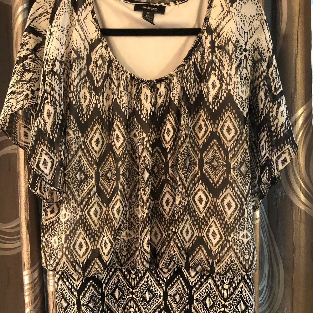 Style and Company Womens blouse with banded bottom
